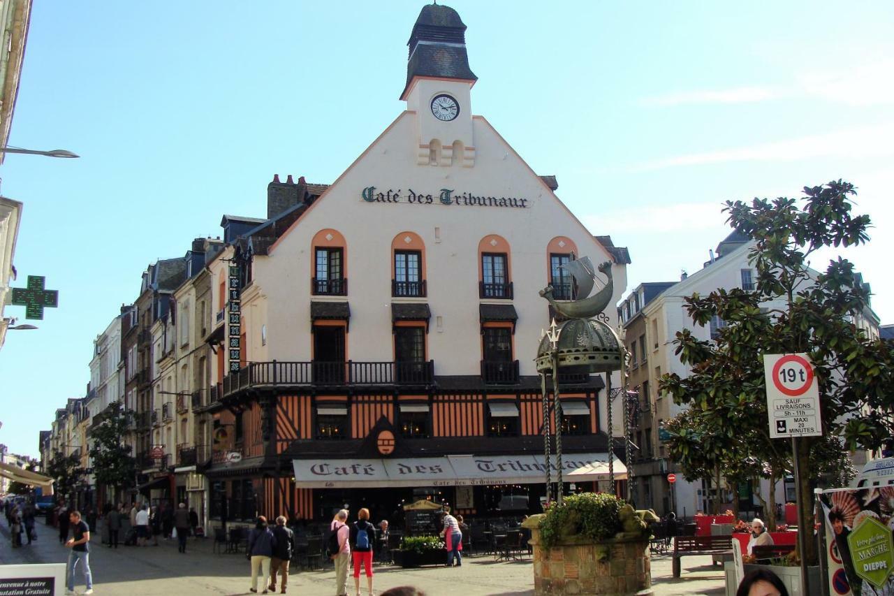 Appartement Cosy*** Centre Historique Dieppe - Rue Pietonne A 200M De La Plage エクステリア 写真